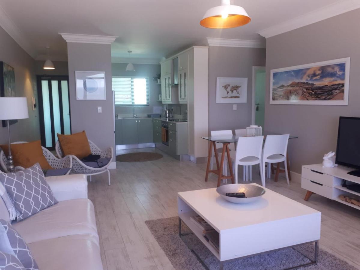 Blouberg Beachfront Apartment Bloubergstrand Extérieur photo