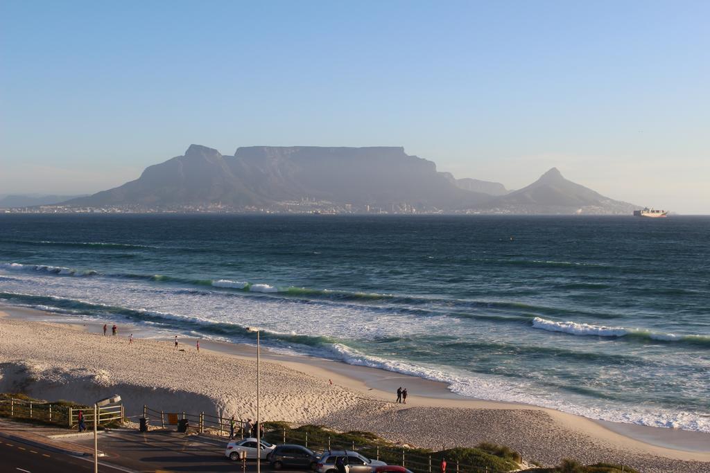 Blouberg Beachfront Apartment Bloubergstrand Extérieur photo