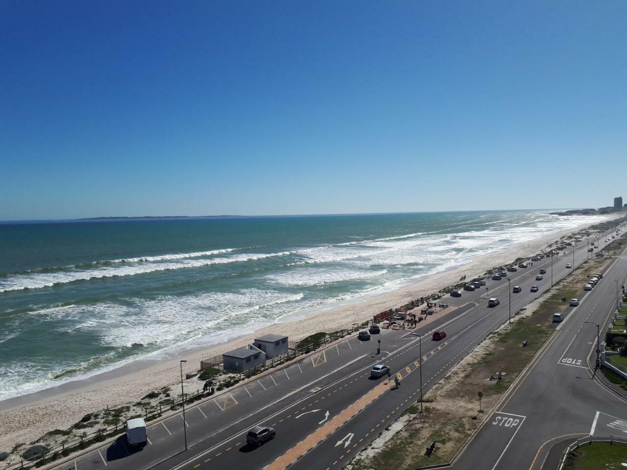 Blouberg Beachfront Apartment Bloubergstrand Extérieur photo